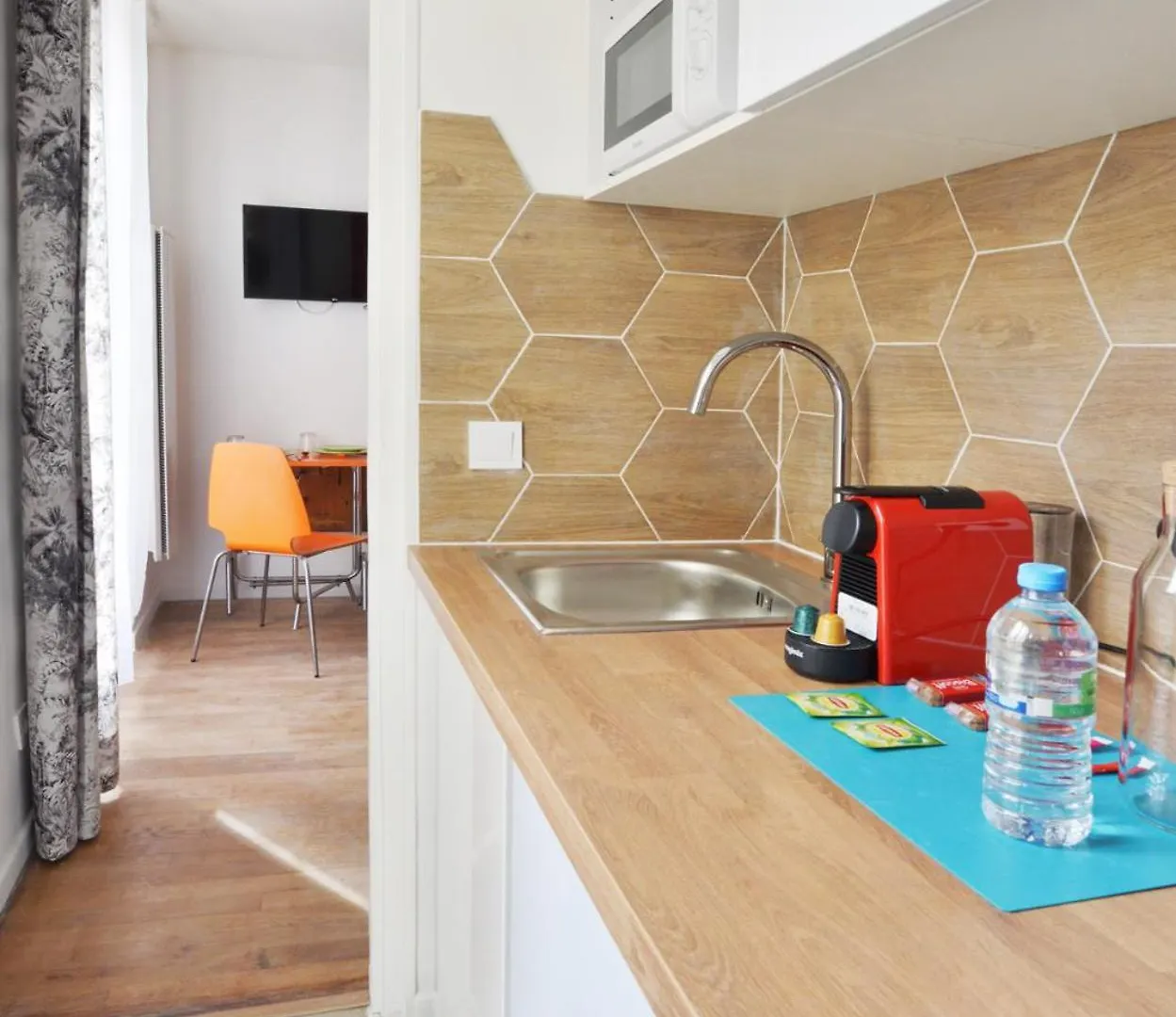 Studio Au Calme Proche Gare - 25' Paris Centre Juvisy-sur-Orge 0*,  France